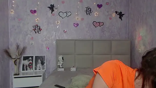 KaraCriegs online show from February 15, 2025, 3:42 am