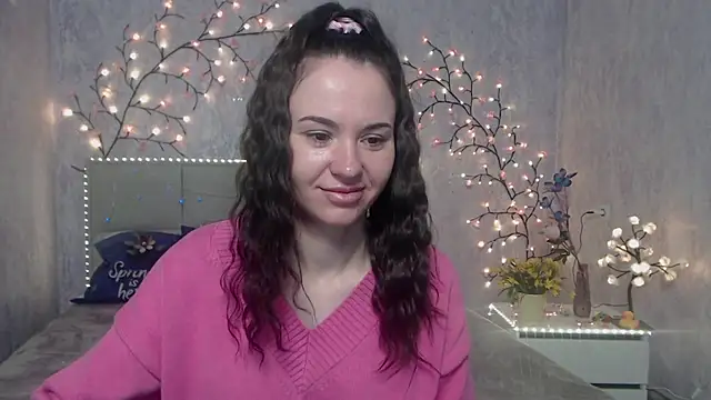 KaraCriegs online show from April 19, 2026, 5:23 pm