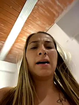 Iris love18 online show from September 17, 2025, 12:51 pm