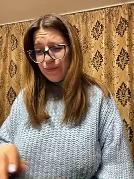 Snapshot of NadiraNoor chatting on March 19, 2025, 1:32 am NadiraNoor online show from March 19, 2025, 1:32 am