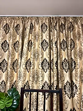 Snapshot of NadiraNoor chatting on November 25, 2025, 11:38 pm NadiraNoor online show from November 25, 2025, 11:38 pm