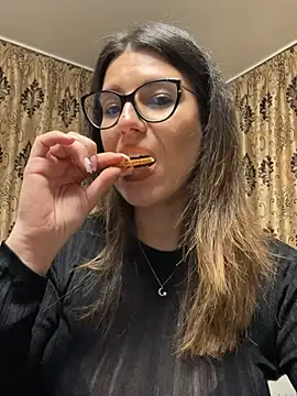 Snapshot of NadiraNoor chatting on March 1, 2026, 10:01 pm NadiraNoor online show from March 1, 2026, 10:01 pm