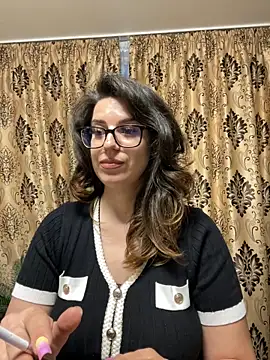 Snapshot of NadiraNoor chatting on May 14, 2026, 3:24 am NadiraNoor online show from May 14, 2026, 3:24 am
