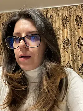 Snapshot of NadiraNoor chatting on May 16, 2026, 4:53 am NadiraNoor online show from May 16, 2026, 4:53 am