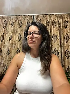 Snapshot of NadiraNoor chatting on July 22, 2026, 11:07 pm NadiraNoor online show from July 22, 2026, 11:07 pm