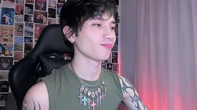 liamelf online show from March 5, 2025, 4:24 am