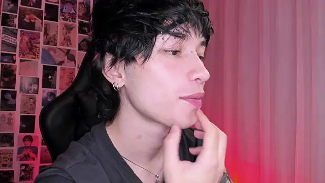 liamelf online show from October 13, 2025, 6:13 am