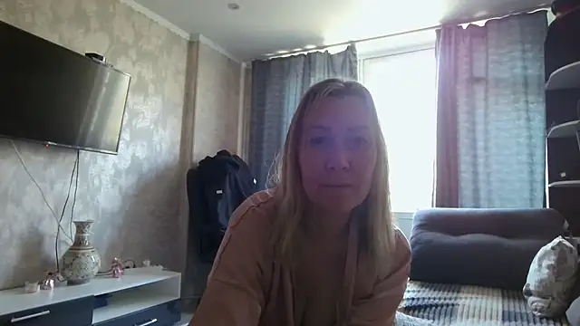 WindChristy online show from March 16, 2026, 11:03 am