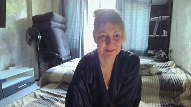 Snapshot of WindChristy chatting on June 26, 2026, 10:19 am WindChristy online show from June 26, 2026, 10:19 am