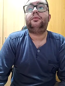 Javier bear online show from November 15, 2025, 10:48 pm