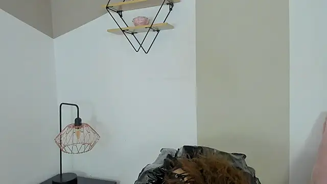 mailin18 online show from March 21, 2025, 10:39 pm