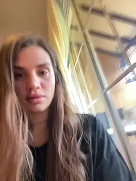 EmiliaCatalina online show from March 7, 2025, 9:27 pm