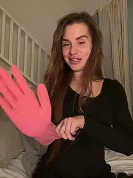 EmiliaCatalina online show from March 8, 2025, 11:18 pm