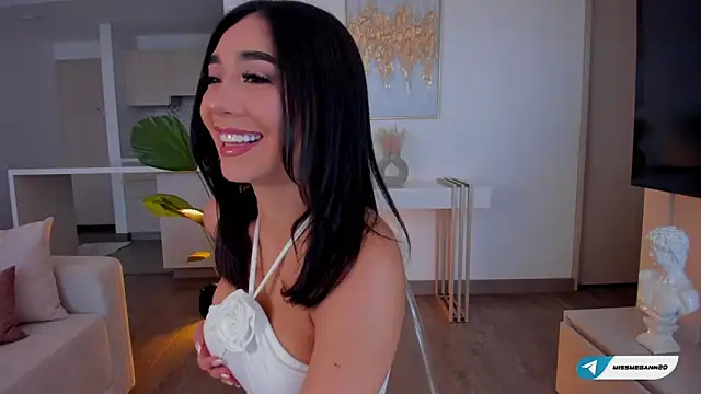 missmegann online show from October 21, 2025, 1:45 pm