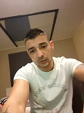 Zoltanioan26 online show from January 19, 2026, 2:15 am