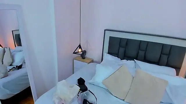 Snapshot of victoria_cooper3 chatting on November 15, 2025, 9:28 am victoria cooper3 online show from November 15, 2025, 9:28 am