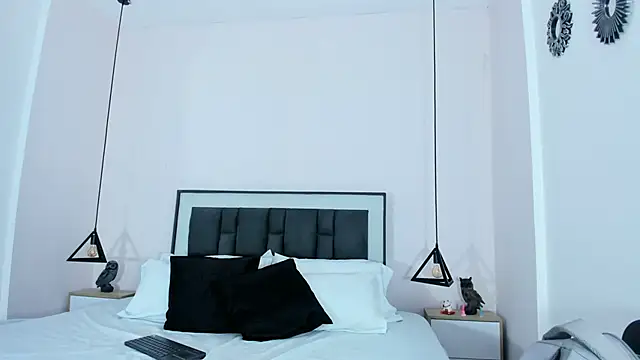 Snapshot of victoria_cooper3 chatting on November 23, 2025, 9:42 am victoria cooper3 online show from November 23, 2025, 9:42 am