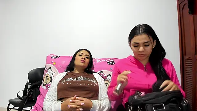 youlittle perverts online show from December 12, 2024, 1:06 pm