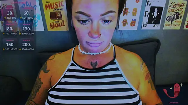 EllieOz online show from April 29, 2026, 5:30 pm