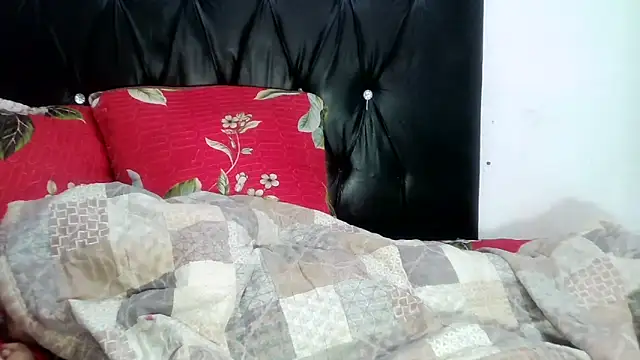 Hotxchickk online show from March 16, 2025, 10:53 pm