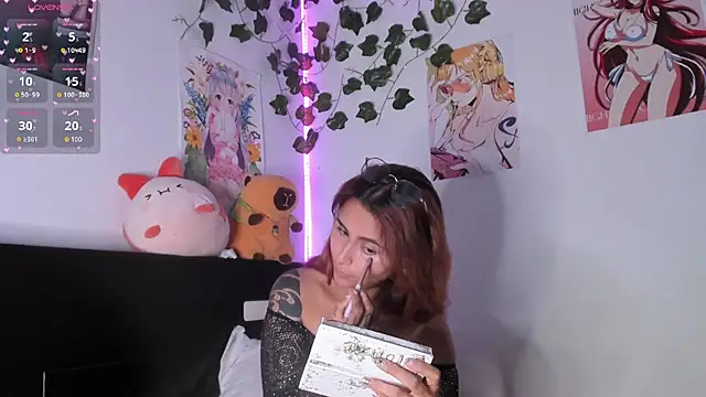 Violette-Ramirez01 online show from December 6, 2024, 9:24 pm