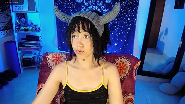 Snapshot of ela_0 chatting on June 26, 2026, 2:27 am ela 0 online show from June 26, 2026, 2:27 am