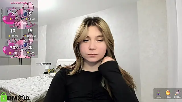 SweetMonicka online show from December 12, 2024, 4:21 pm