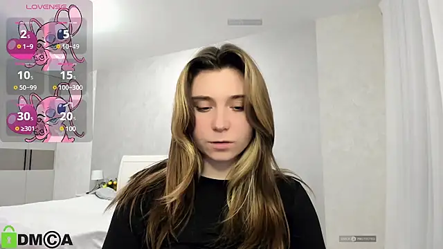 SweetMonicka online show from December 18, 2024, 4:39 pm