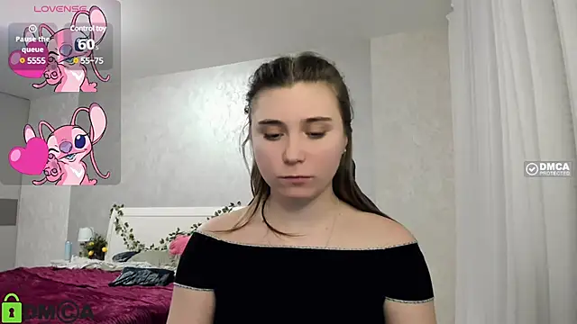 SweetMonicka online show from February 28, 2025, 5:37 pm