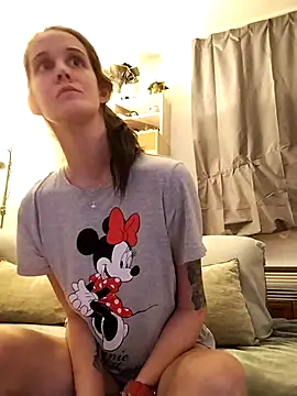 LauraBaby online show from November 29, 2025, 7:06 pm