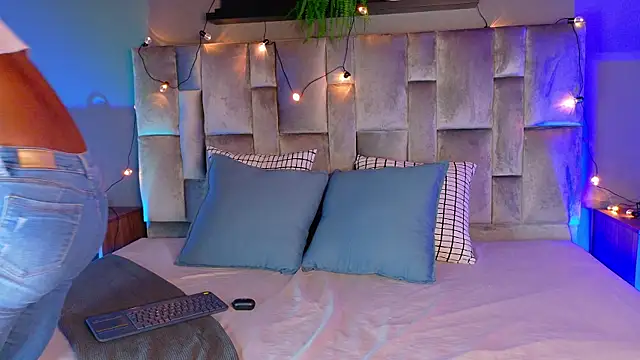 nahomi campbell online show from September 17, 2025, 7:37 pm