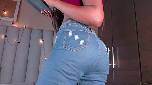 nahomi campbell online show from April 21, 2026, 8:55 pm