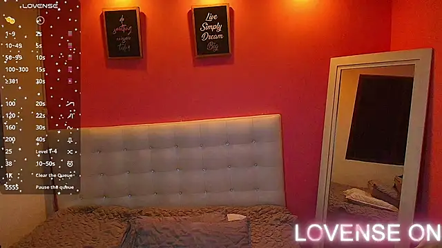 daddyissuesss  online show from December 29, 2024, 12:45 pm