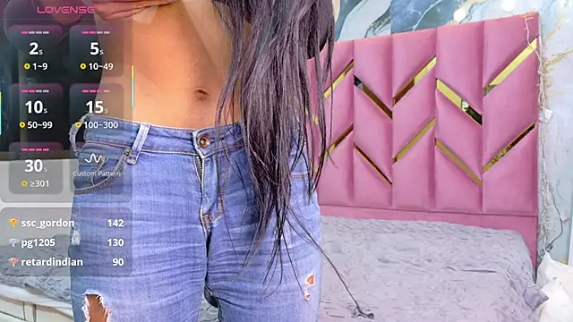 daddyissuesss  online show from October 9, 2025, 7:45 pm