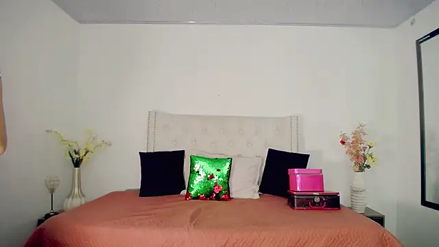 maria camilacms online show from February 7, 2025, 3:30 pm