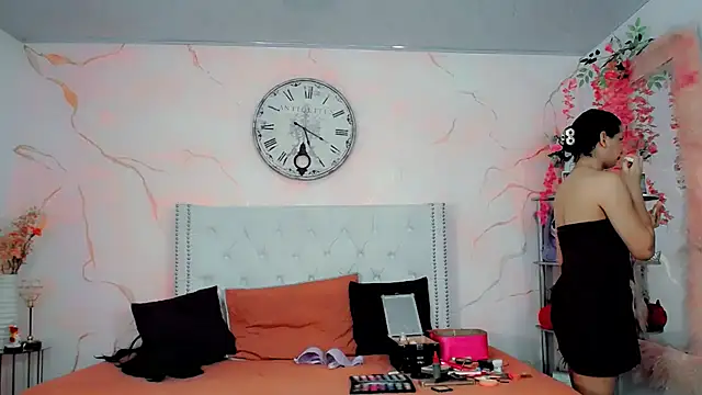 maria camilacms online show from November 26, 2025, 7:48 pm