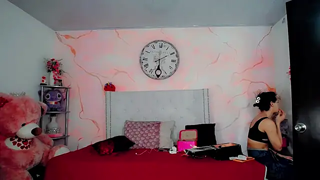 maria camilacms online show from April 21, 2026, 6:01 pm