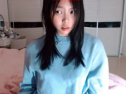 Snapshot of -Lucky_Girl chatting on January 7, 2025, 11:48 am -Lucky Girl online show from January 7, 2025, 11:48 am