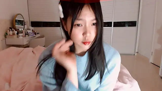 Snapshot of -Lucky_Girl chatting on January 10, 2025, 2:23 pm -Lucky Girl online show from January 10, 2025, 2:23 pm