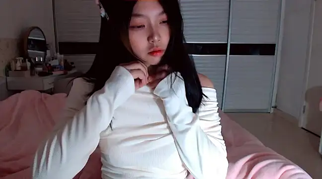 Snapshot of -Lucky_Girl chatting on January 12, 2025, 10:22 pm -Lucky Girl online show from January 12, 2025, 10:22 pm