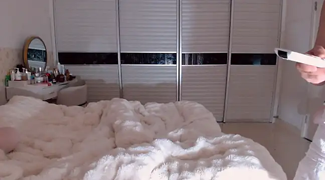 Snapshot of -Lucky_Girl chatting on January 15, 2025, 11:43 am -Lucky Girl online show from January 15, 2025, 11:43 am