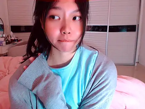 Snapshot of -Lucky_Girl chatting on January 26, 2025, 6:07 am -Lucky Girl online show from January 26, 2025, 6:07 am