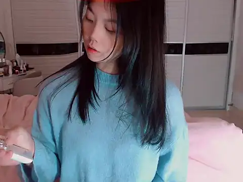 Snapshot of -Lucky_Girl chatting on February 3, 2025, 2:14 am -Lucky Girl online show from February 3, 2025, 2:14 am