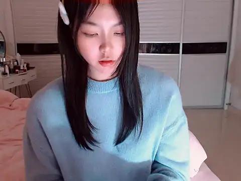 Snapshot of -Lucky_Girl chatting on February 4, 2025, 8:56 am -Lucky Girl online show from February 4, 2025, 8:56 am