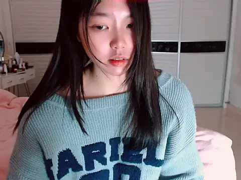 Snapshot of -Lucky_Girl chatting on February 8, 2025, 11:33 am -Lucky Girl online show from February 8, 2025, 11:33 am