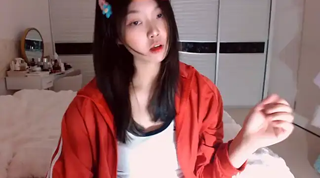 Snapshot of -Lucky_Girl chatting on February 9, 2025, 11:36 am -Lucky Girl online show from February 9, 2025, 11:36 am