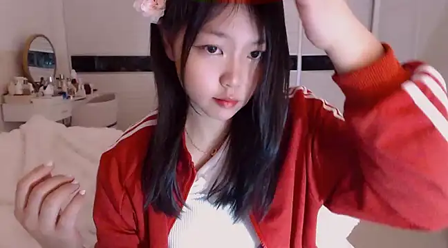 Snapshot of -Lucky_Girl chatting on February 16, 2025, 5:37 am -Lucky Girl online show from February 16, 2025, 5:37 am