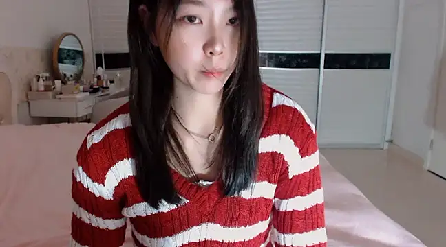 Snapshot of -Lucky_Girl chatting on February 25, 2025, 12:14 am -Lucky Girl online show from February 25, 2025, 12:14 am