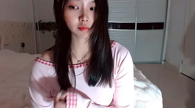 Snapshot of -Lucky_Girl chatting on March 3, 2025, 1:53 am -Lucky Girl online show from March 3, 2025, 1:53 am