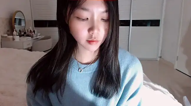 Snapshot of -Lucky_Girl chatting on March 4, 2025, 3:37 pm -Lucky Girl online show from March 4, 2025, 3:37 pm